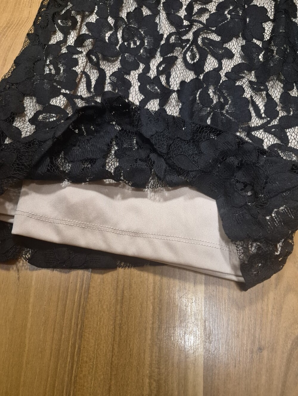 Elegant Black Lace Jumpsuit - Picture 5 of 8